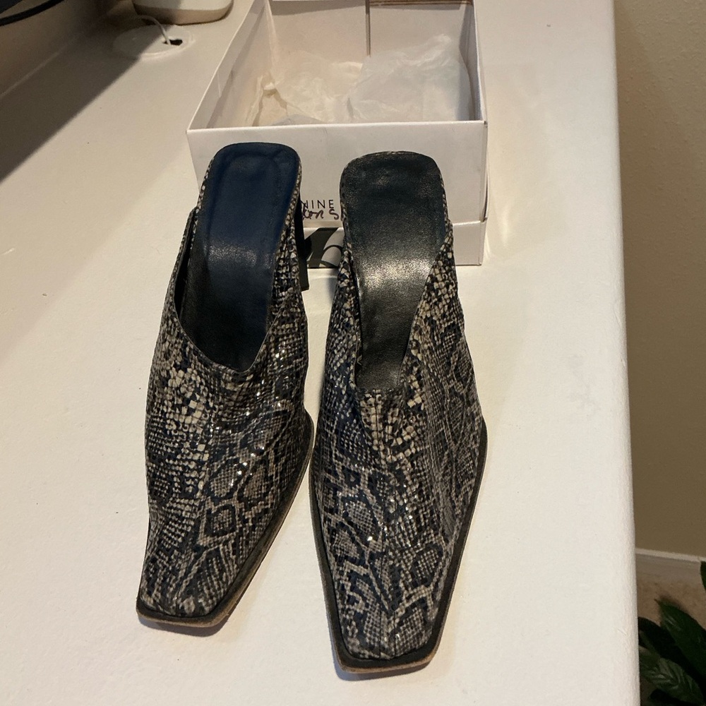 Nine West Black and Gray Snakeskin Mules